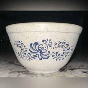 Vintage Pyrex HOMESTEAD 401 Mixing Bowl Beige Blue Pattern 1-1/2 pint